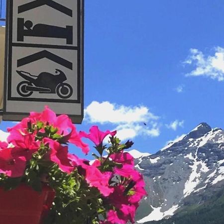 Chambres Avec Garage Motos Lanslebourg-Mont-Cenis Eksteriør billede