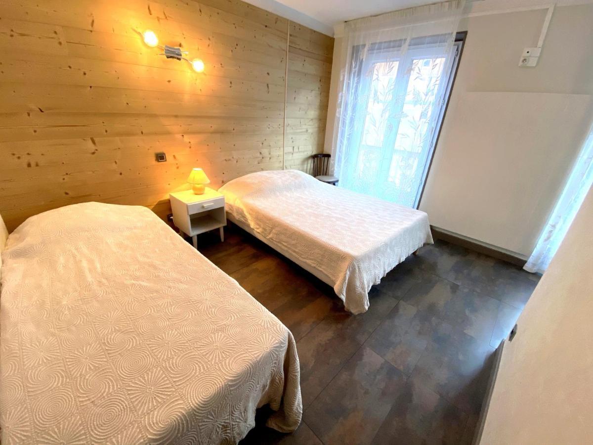Chambres Avec Garage Motos Lanslebourg-Mont-Cenis Eksteriør billede
